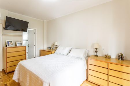 Apartamento à venda com 187m², 3 quartos e 2 vagas Apartamento à venda com 187m², 3 quartos e 2 vagasQuarto Suíte