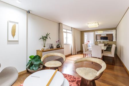 Apartamento à venda com 187m², 3 quartos e 2 vagas Apartamento à venda com 187m², 3 quartos e 2 vagasSala