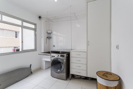 Apartamento à venda com 187m², 3 quartos e 2 vagas Apartamento à venda com 187m², 3 quartos e 2 vagasÁrea de Serviço