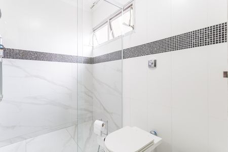 Apartamento à venda com 187m², 3 quartos e 2 vagas Apartamento à venda com 187m², 3 quartos e 2 vagasBanheiro da Suíte