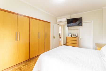 Apartamento à venda com 187m², 3 quartos e 2 vagas Apartamento à venda com 187m², 3 quartos e 2 vagasQuarto Suíte