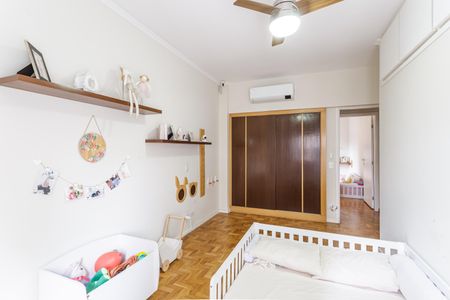 Apartamento à venda com 187m², 3 quartos e 2 vagas Apartamento à venda com 187m², 3 quartos e 2 vagasQuarto 2
