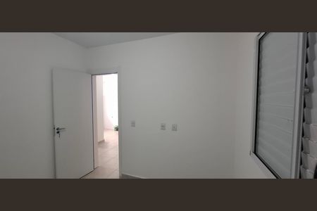 Quarto 2 de apartamento para alugar com 2 quartos, 30m² em Ribeirão Verde, Ribeirão Preto