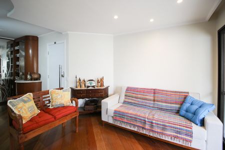 Apartamento à venda com 100m², 3 quartos e 2 vagas Apartamento à venda com 100m², 3 quartos e 2 vagasSala