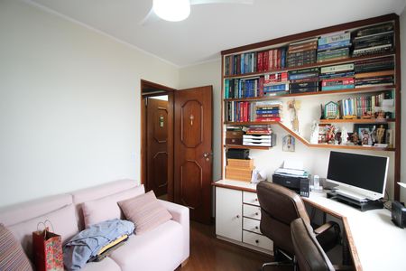 Apartamento à venda com 100m², 3 quartos e 2 vagas Apartamento à venda com 100m², 3 quartos e 2 vagasQuarto 2
