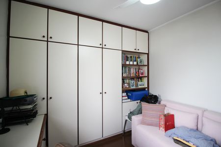 Apartamento à venda com 100m², 3 quartos e 2 vagas Apartamento à venda com 100m², 3 quartos e 2 vagasQuarto 2