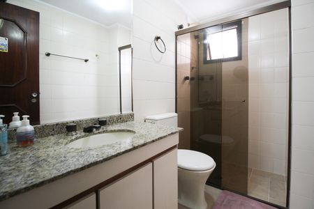 Apartamento à venda com 100m², 3 quartos e 2 vagas Apartamento à venda com 100m², 3 quartos e 2 vagasBanheiro