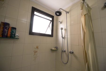 Apartamento à venda com 100m², 3 quartos e 2 vagas Apartamento à venda com 100m², 3 quartos e 2 vagasBanheiro da Suíte
