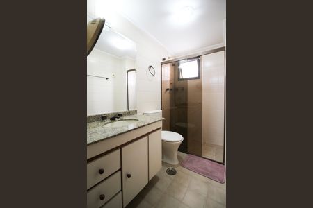 Apartamento à venda com 100m², 3 quartos e 2 vagas Apartamento à venda com 100m², 3 quartos e 2 vagasBanheiro