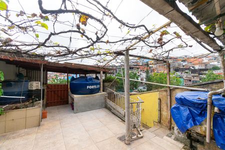 Casa para alugar com 60m², 2 quartos e sem vagaQuintal
