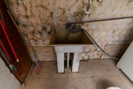 Casa para alugar com 60m², 2 quartos e sem vagaÁrea de Serviço