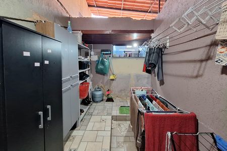 Casa à venda com 146m², 3 quartos e 4 vagas Casa à venda com 146m², 3 quartos e 4 vagasÁrea de Serviço