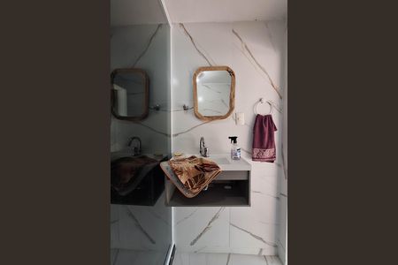 Casa à venda com 146m², 3 quartos e 4 vagas Casa à venda com 146m², 3 quartos e 4 vagasBanheiro de serviço