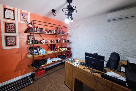 Casa à venda com 146m², 3 quartos e 4 vagas Casa à venda com 146m², 3 quartos e 4 vagasEscritório 1