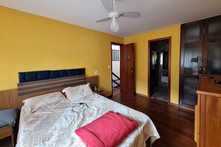 Casa à venda com 146m², 3 quartos e 4 vagas Casa à venda com 146m², 3 quartos e 4 vagasSuíte 2