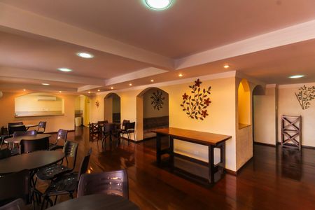 Apartamento para alugar com 83m², 3 quartos e 1 vaga Apartamento para alugar com 83m², 3 quartos e 1 vagaÁrea comum - Salão de festas