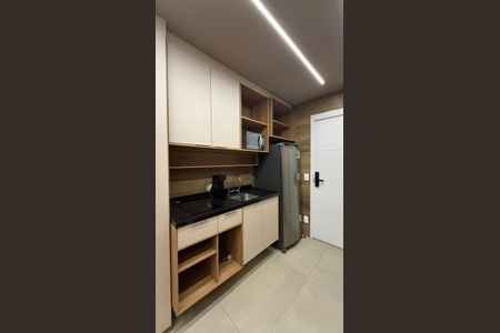 Cozinha de apartamento para alugar com 1 quarto, 26m² em Vila Madalena, São Paulo
