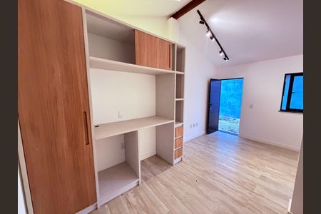 Casa para alugar com 351m², 4 quartos e 8 vagas