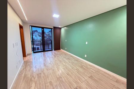 Casa para alugar com 351m², 4 quartos e 8 vagas