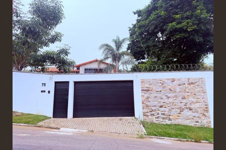 Casa para alugar com 351m², 4 quartos e 8 vagas