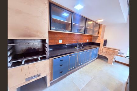 Casa para alugar com 351m², 4 quartos e 8 vagas