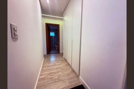 Casa para alugar com 351m², 4 quartos e 8 vagas