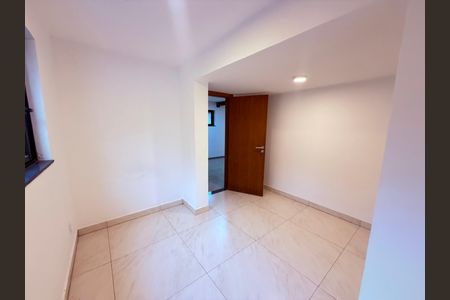 Casa para alugar com 351m², 4 quartos e 8 vagas