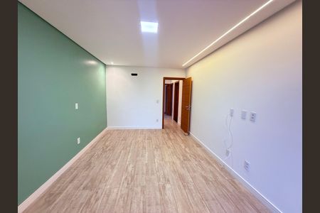 Casa para alugar com 351m², 4 quartos e 8 vagas