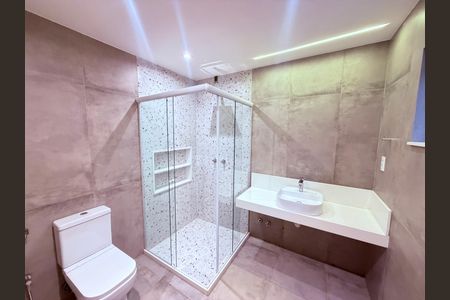 Casa para alugar com 351m², 4 quartos e 8 vagas