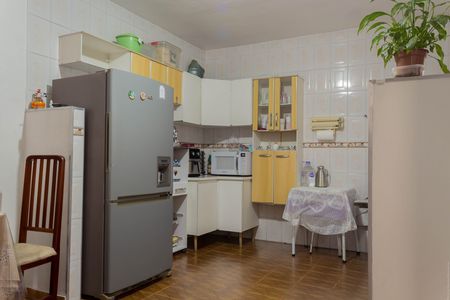Casa à venda com 250m², 3 quartos e 2 vagas Casa à venda com 250m², 3 quartos e 2 vagasCozinha