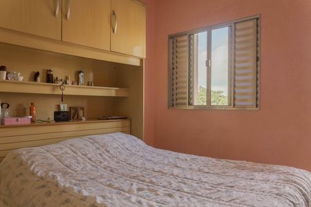 Casa à venda com 250m², 3 quartos e 2 vagas Casa à venda com 250m², 3 quartos e 2 vagasQuarto 1