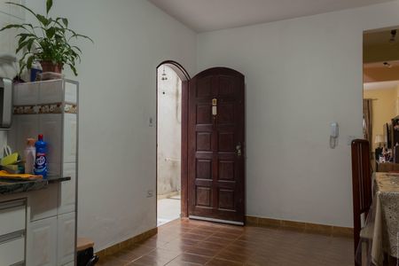 Casa à venda com 250m², 3 quartos e 2 vagas Casa à venda com 250m², 3 quartos e 2 vagasCozinha