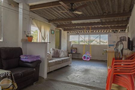 Casa à venda com 250m², 3 quartos e 2 vagas Casa à venda com 250m², 3 quartos e 2 vagasÁrea comum
