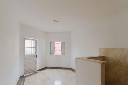 Studio para alugar com 25m², 1 quarto e sem vaga Studio para alugar com 25m², 1 quarto e sem vagaKitnet
