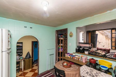 Casa para alugar com 75m², 4 quartos e sem vaga1ª casa - Cozinha