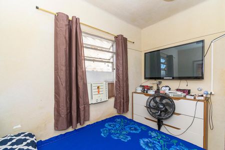 Casa para alugar com 75m², 4 quartos e sem vaga1ª casa - Quarto