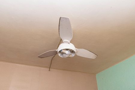 1ª casa - Sala de casa para alugar com 4 quartos, 75m² em Olaria, Rio de Janeiro