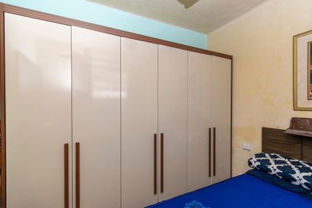 Casa para alugar com 75m², 4 quartos e sem vaga1ª casa - Quarto