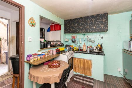 Casa para alugar com 75m², 4 quartos e sem vaga1ª casa - Cozinha