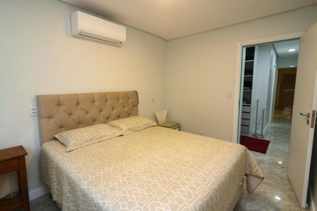 Casa à venda com 355m², 4 quartos e sem vagaSuíte 1