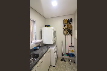Casa à venda com 355m², 4 quartos e sem vagaÁrea de Serviço