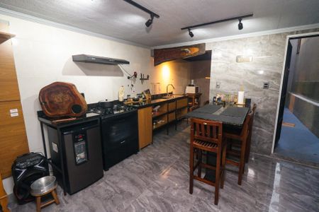 Varanda gourmet de casa à venda com 4 quartos, 355m² em Centro Histórico, Porto Alegre