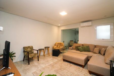 Sala de casa à venda com 4 quartos, 355m² em Centro Histórico, Porto Alegre