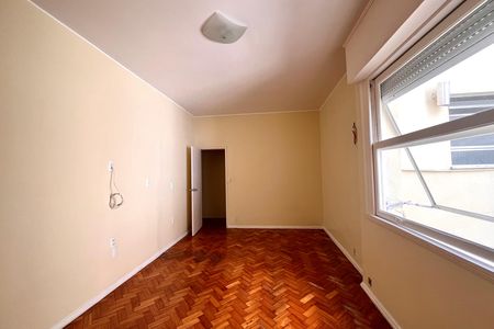 Apartamento para alugar com 230m², 4 quartos e 1 vaga
