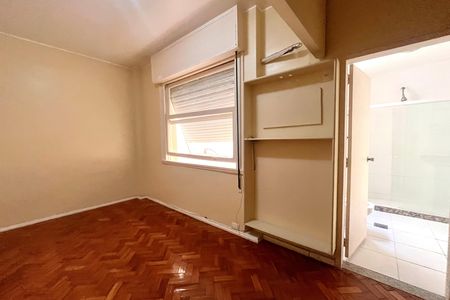Apartamento para alugar com 230m², 4 quartos e 1 vaga