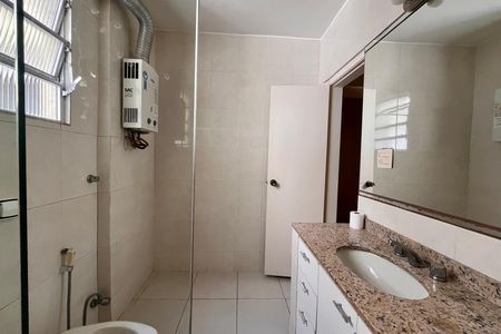 Apartamento para alugar com 230m², 4 quartos e 1 vaga