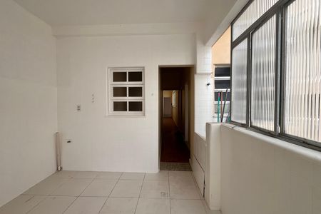 Apartamento para alugar com 230m², 4 quartos e 1 vaga