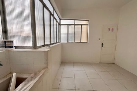 Apartamento para alugar com 230m², 4 quartos e 1 vaga
