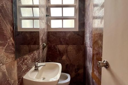 Apartamento para alugar com 230m², 4 quartos e 1 vaga