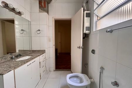 Apartamento para alugar com 230m², 4 quartos e 1 vaga